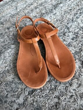 Fitflop Leather T-Strap Brown Women's Sandals sz 8